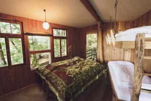 treehouse-hotels-robins-nest-06