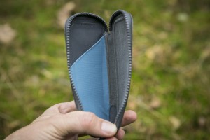 outdoor aesthetics bellroy phone pocket