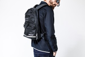 man-of-moods-ss18-04