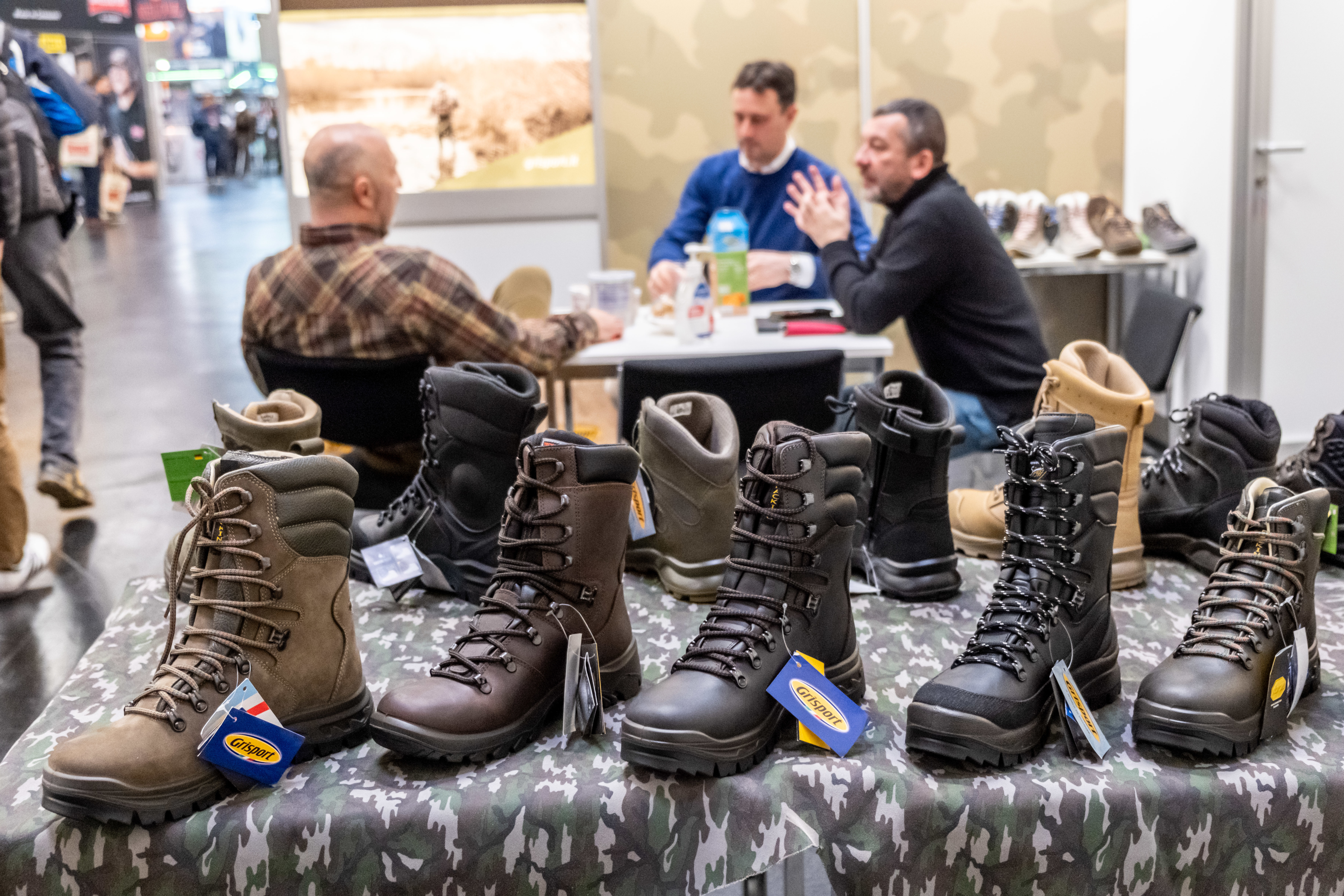 Messegeschehen - Bekleidung, Outdoorbedarf und Jagdzubehör / Trade Fair Activity - Clothing, Outdoor Equipment and Hunting Accessories